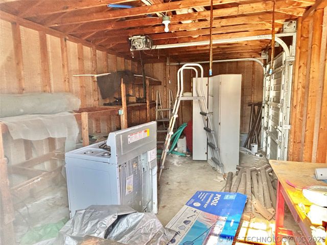 405 NW K Street, Stigler, OK 74462