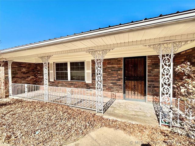 405 NW K Street, Stigler, OK 74462