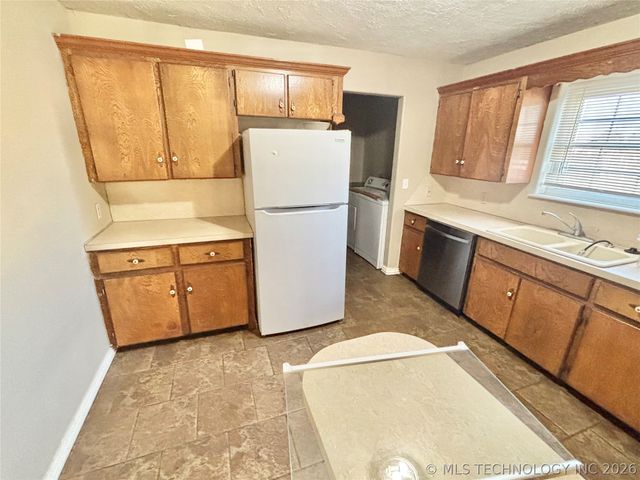 405 NW K Street, Stigler, OK 74462