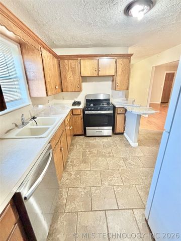 405 NW K Street, Stigler, OK 74462