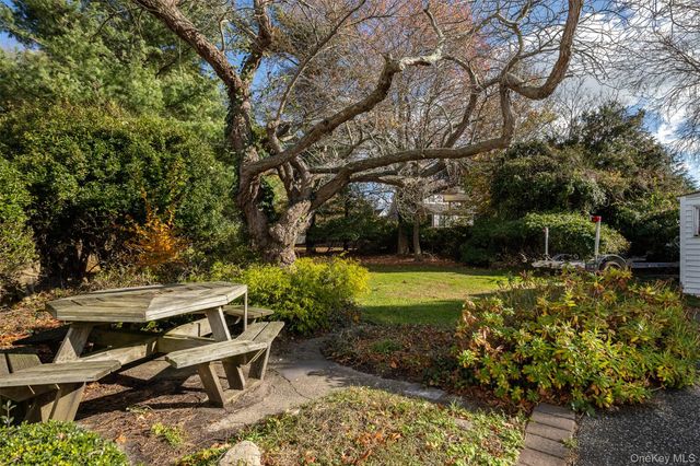 109 Bailey Avenue, Patchogue, NY 11772