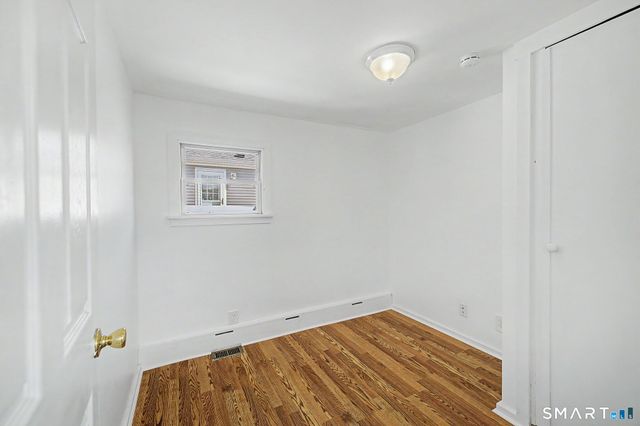 32 Greenlawn Drive, Danbury, CT 06810
