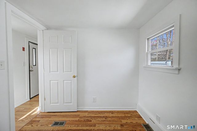 32 Greenlawn Drive, Danbury, CT 06810