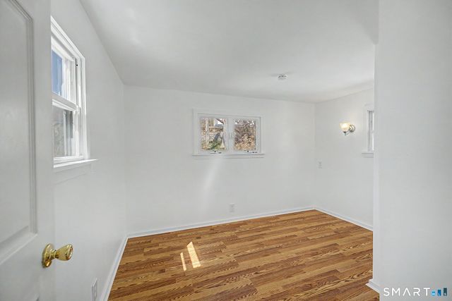32 Greenlawn Drive, Danbury, CT 06810