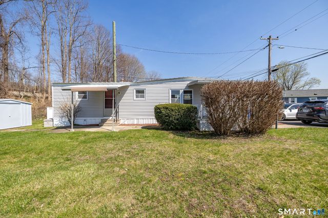 32 Greenlawn Drive, Danbury, CT 06810