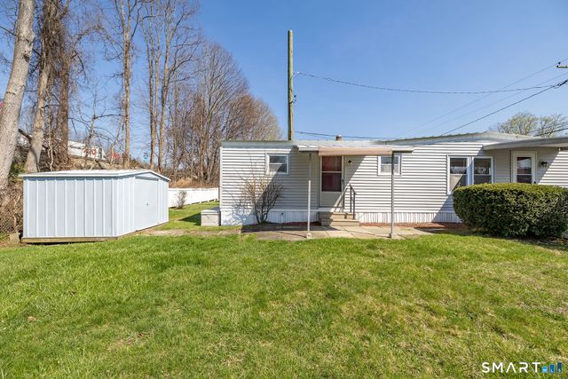 32 Greenlawn Drive, Danbury, CT 06810
