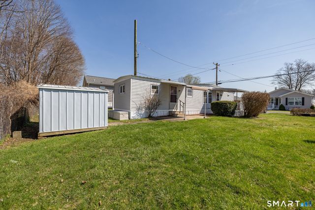 32 Greenlawn Drive, Danbury, CT 06810