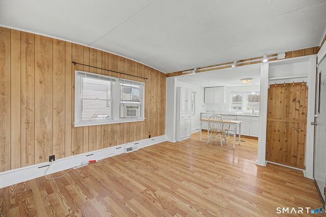 32 Greenlawn Drive, Danbury, CT 06810
