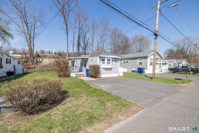 32 Greenlawn Drive, Danbury, CT 06810