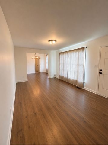 823 Glendale Dr, Clarksville, TN 37043