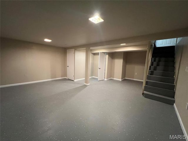 10509 Olney Drive, St Louis, MO 63136