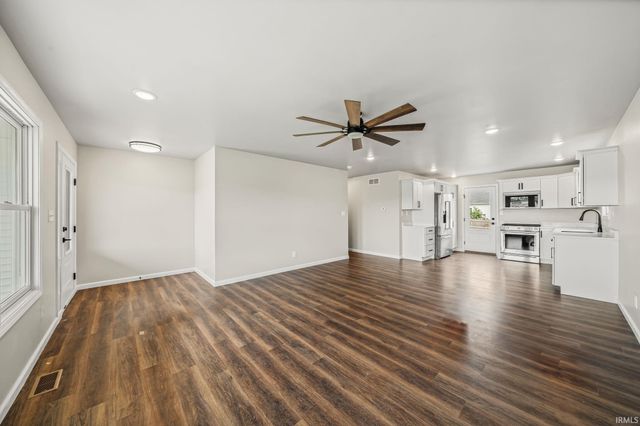 1502 Wilderness Trail, Osceola, IN 46561