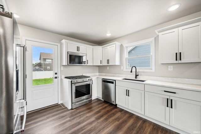 1502 Wilderness Trail, Osceola, IN 46561