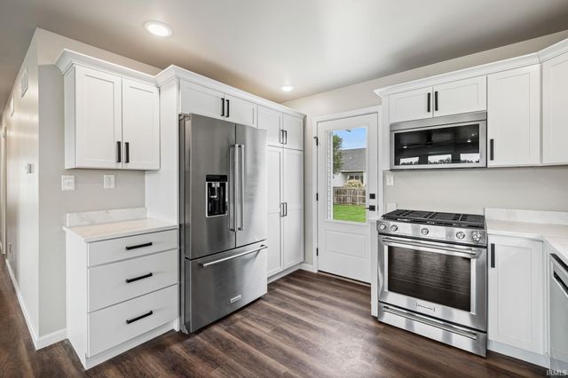 1502 Wilderness Trail, Osceola, IN 46561