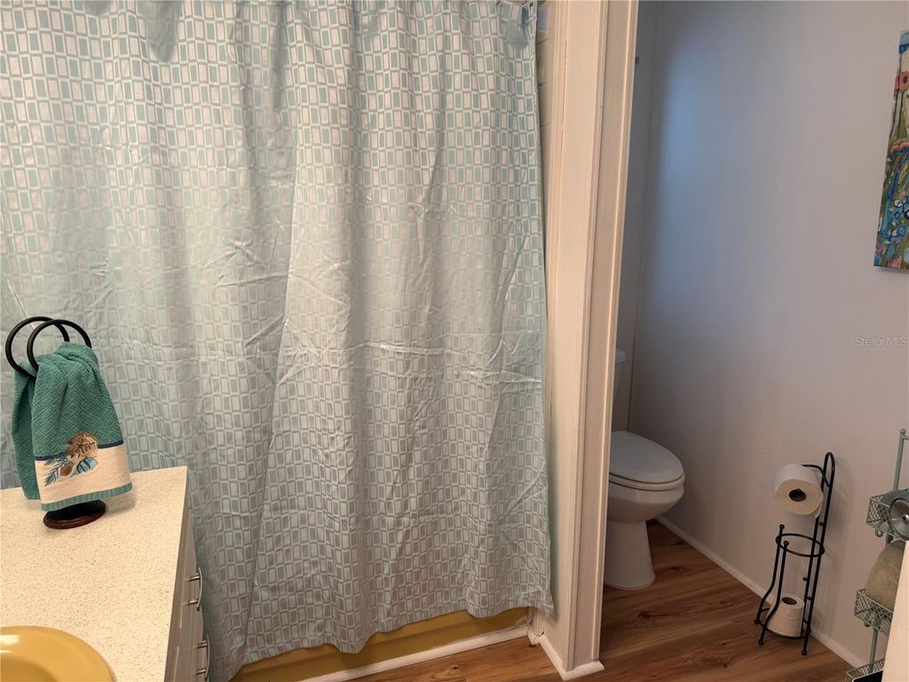 Image 7 of property listing at 521 LOTUS BLOSSOM DRIVE, Venice, FL 34293