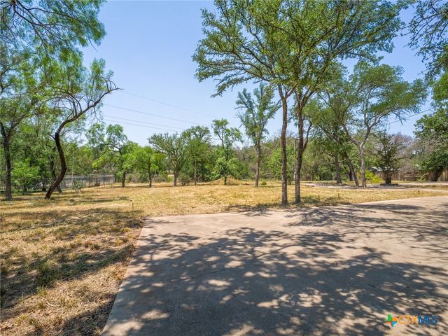 2805 Kingdom Drive, Marble Falls, TX 78654