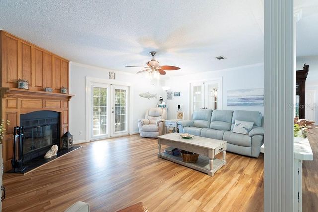 2099 NE 83RD TERRACE, High Springs, FL 32643
