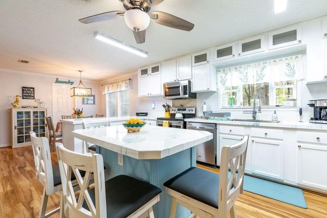 2099 NE 83RD TERRACE, High Springs, FL 32643