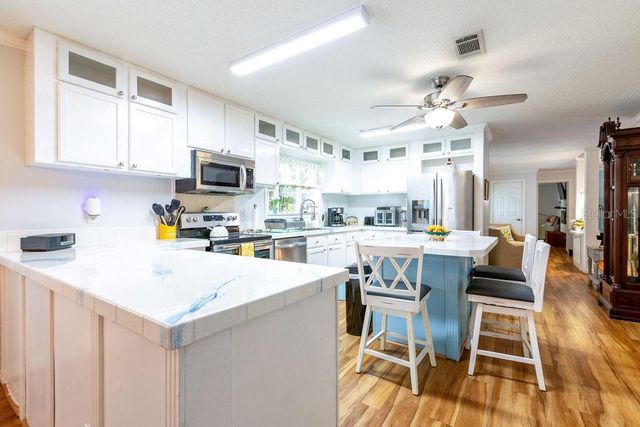 2099 NE 83RD TERRACE, High Springs, FL 32643