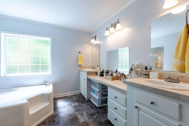 2099 NE 83RD TERRACE, High Springs, FL 32643