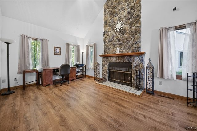 6310 Yulewood Circle, Cicero, NY 13039