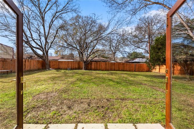 2902 Indiana Avenue, Bryan, TX 77803