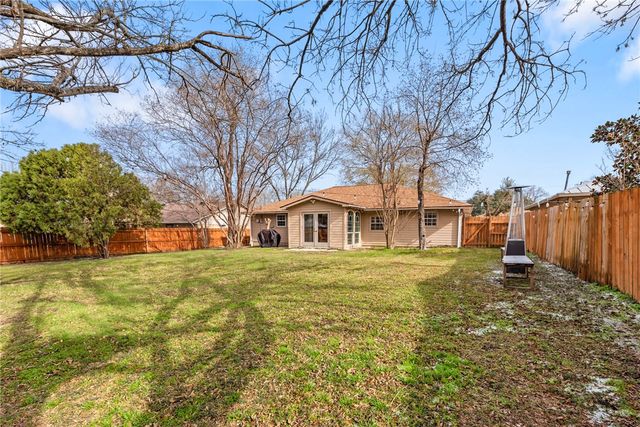 2902 Indiana Avenue, Bryan, TX 77803