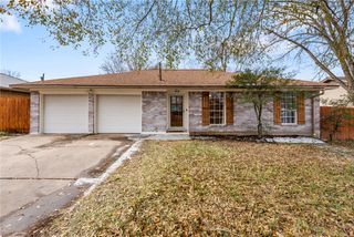 2902 Indiana Avenue, Bryan, TX 77803