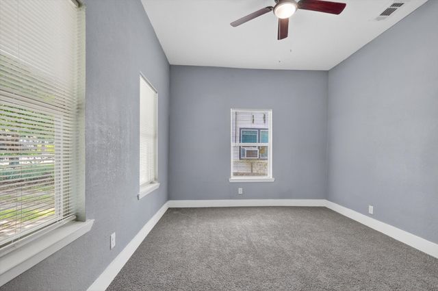 3454 Frazier Avenue, Fort Worth, TX 76110