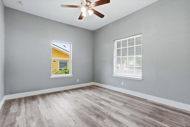 3454 Frazier Avenue, Fort Worth, TX 76110