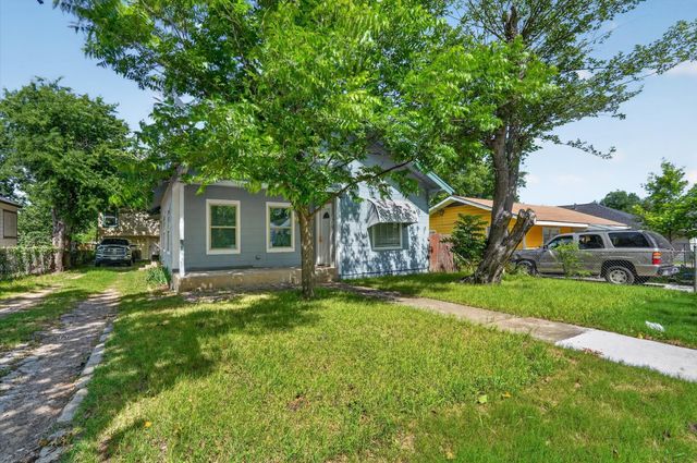 3454 Frazier Avenue, Fort Worth, TX 76110
