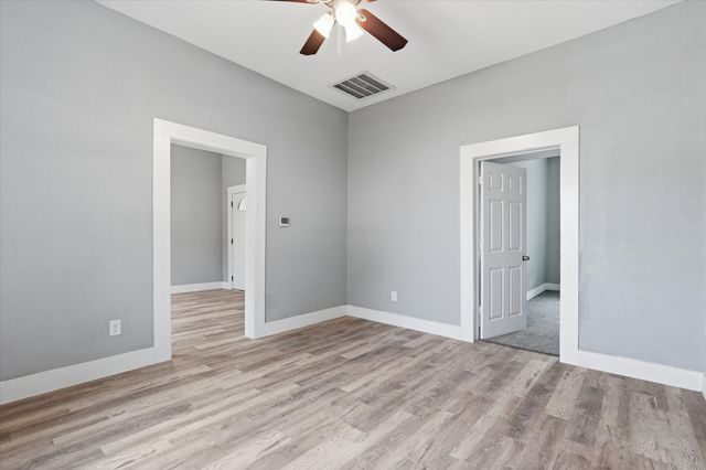 3454 Frazier Avenue, Fort Worth, TX 76110