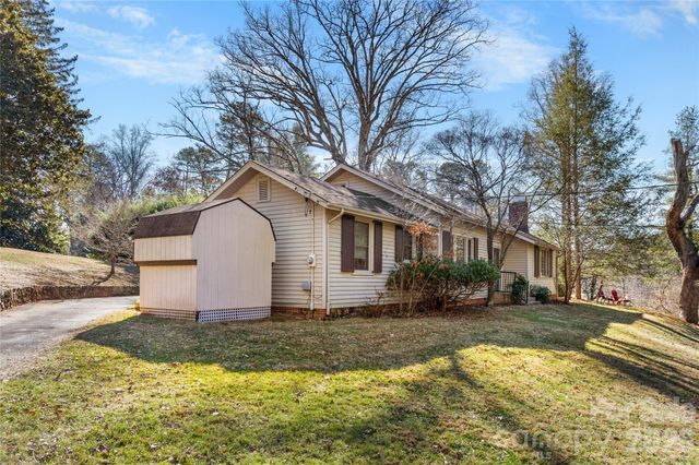 226 School Road, Asheville, NC 28806