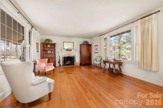 226 School Road, Asheville, NC 28806