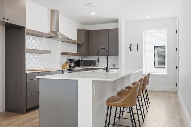 2709 E 5th ST 1306, Austin, TX 78702