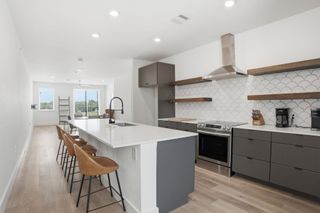 2709 E 5th ST 1306, Austin, TX 78702