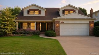20617 Somerset Court, Riverview, MI 48193