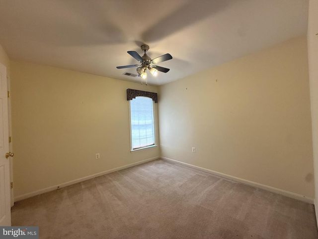 332 RUBENS CIR, Martinsburg, WV 25403