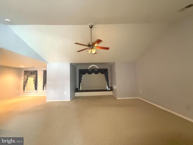 332 RUBENS CIR, Martinsburg, WV 25403