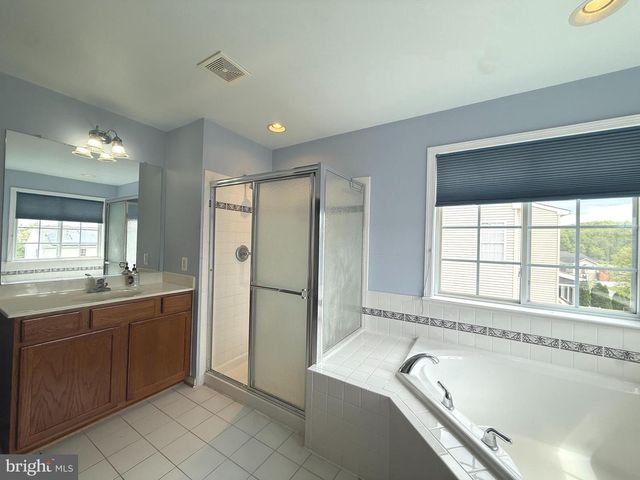 332 RUBENS CIR, Martinsburg, WV 25403