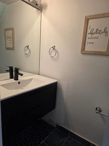 1001 Three Islands Boulevard 36, Hallandale Beach, FL 33009