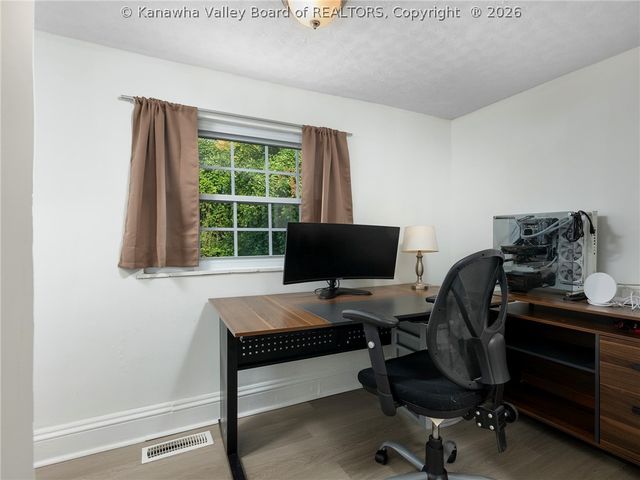 204 Shepherd Avenue, South Charleston, WV 25303