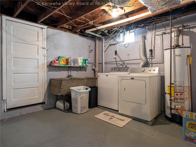 204 Shepherd Avenue, South Charleston, WV 25303