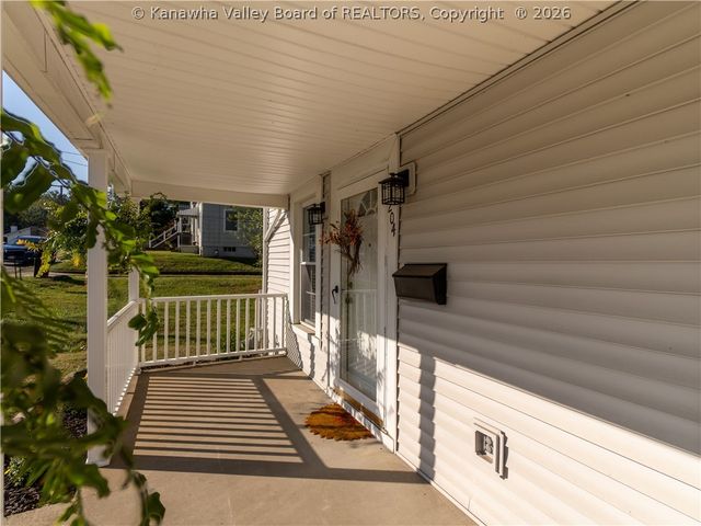 204 Shepherd Avenue, South Charleston, WV 25303