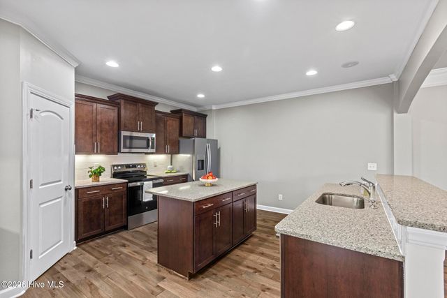 468 Island End Court, Wilmington, NC 28412