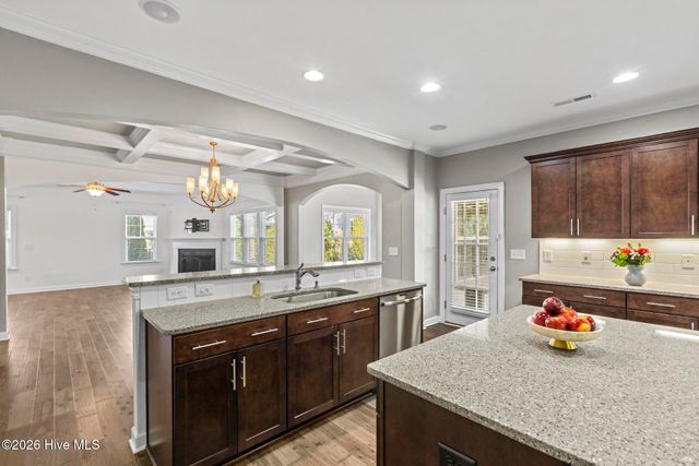 468 Island End Court, Wilmington, NC 28412