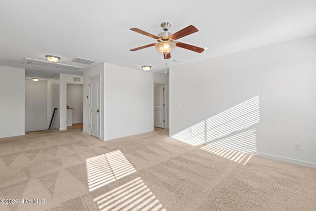 468 Island End Court, Wilmington, NC 28412