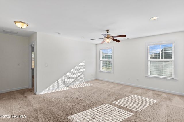 468 Island End Court, Wilmington, NC 28412
