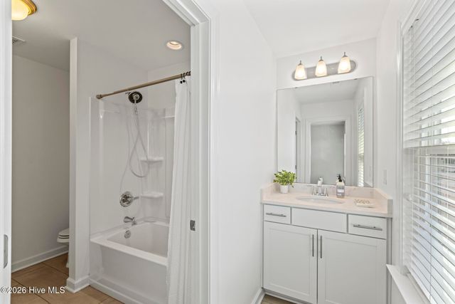 468 Island End Court, Wilmington, NC 28412