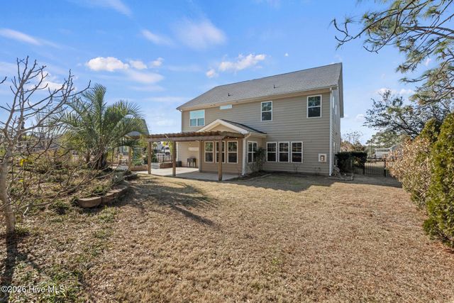 468 Island End Court, Wilmington, NC 28412